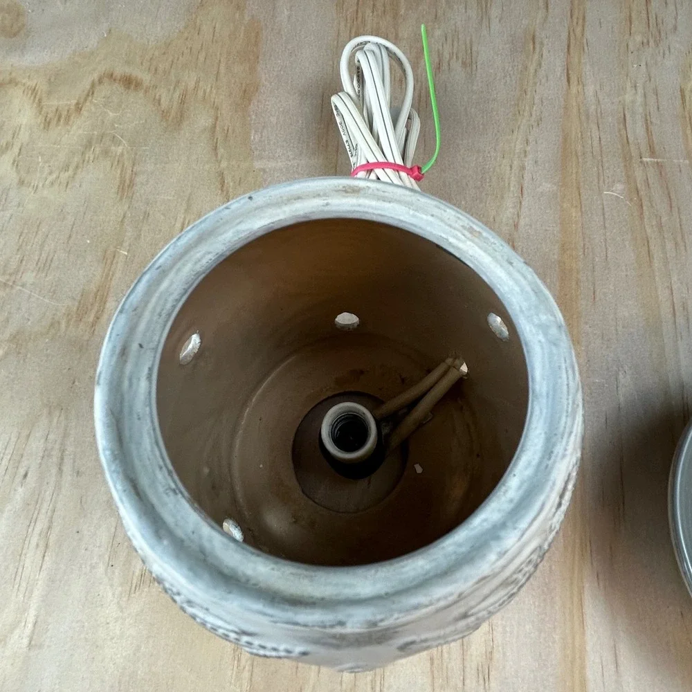 Scentsy Henna Wax Warmer Full Size Electric Ceramic Boho White Grey 25W Bulb